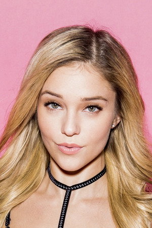 Kali Roses portrait