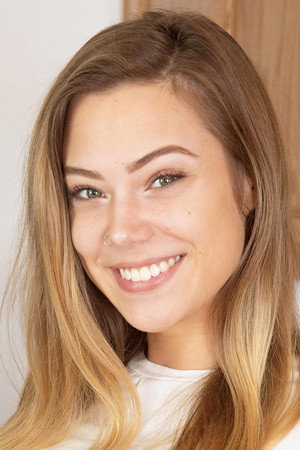 Avery Cristy portrait