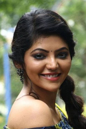 Athulya Ravi portrait