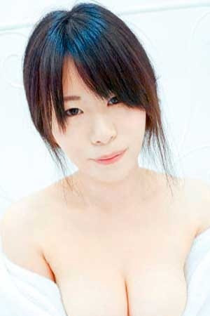 Rena Mochizuki portrait
