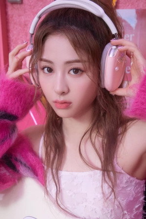 Huh Yunjin portrait