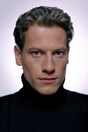 Ioan Gruffudd portrait