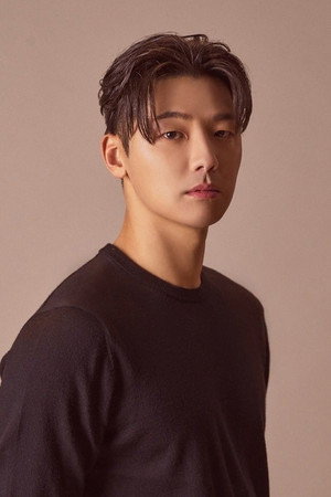 Kang Min-hyuk portrait