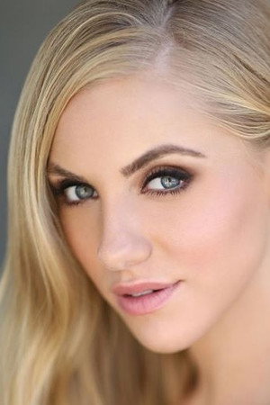 Jessica Sipos portrait