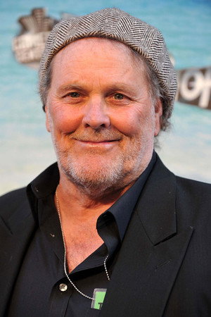 Wings Hauser portrait
