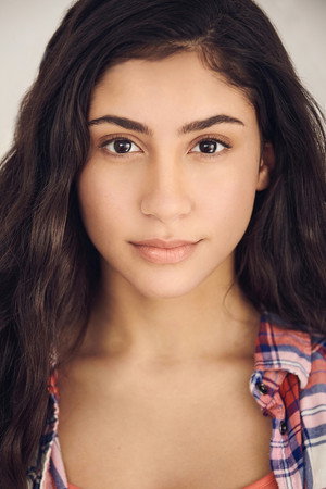 Isabella Ferreira portrait