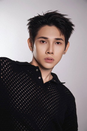 Lý Hạo Mạnh Quỳnh portrait
