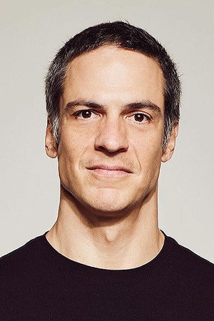 Mateus Solano portrait