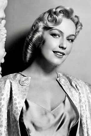 Leigh Snowden portrait