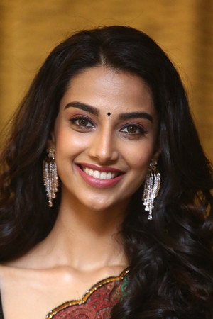 Meenakshi Chaudhary portrait