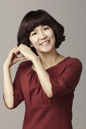 Lee Sung-mi portrait