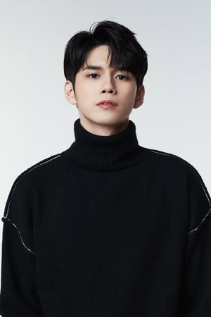Ong Seong-wu portrait