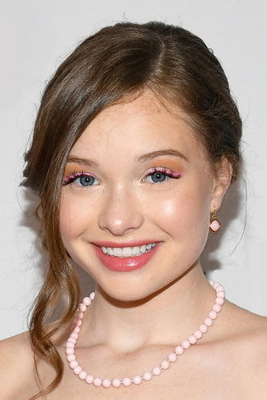 Zoe Colletti portrait