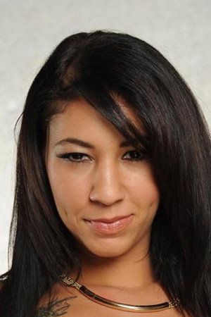 Esmi Lee portrait