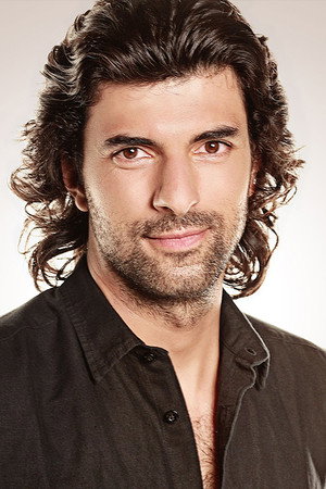 Engin Akyürek portrait