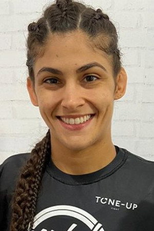 Michele Oliveira portrait