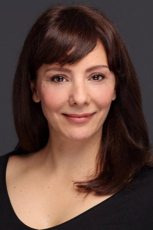 Arzu Oş portrait