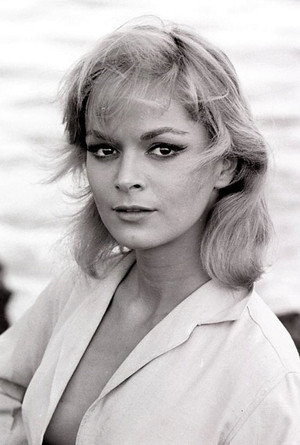 Letícia Román portrait