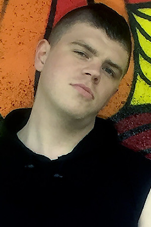 Leo Senthy portrait