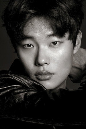 Ryu Jun-yeol portrait