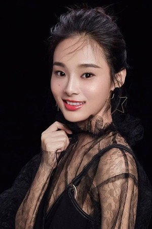 Kong Lingjing portrait