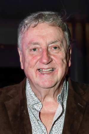 Desmond Barrit portrait