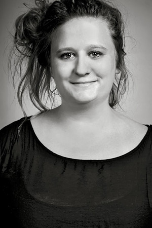Nóra Rainer-Micsinyei portrait