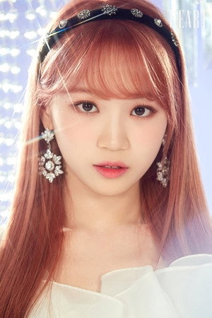 Kim Chaewon portrait