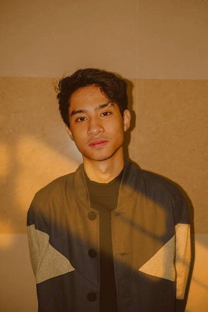 Devano portrait