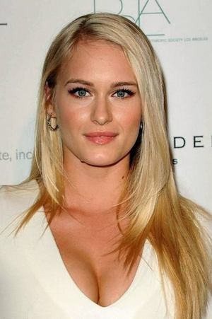 Leven Rambin portrait