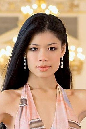 Vanessa-Mae portrait