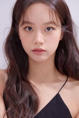 Lee Hye-ri portrait