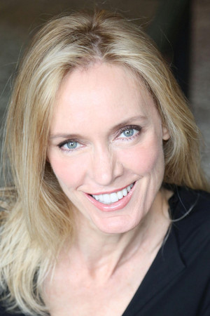 Tina Reine portrait