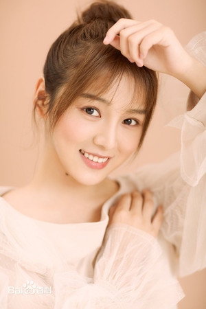 Sun Yali portrait