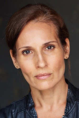 Lisa Roumain portrait