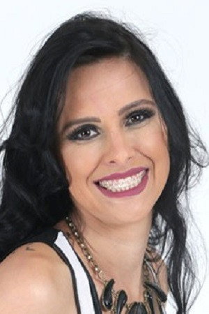 Anny Fernandez portrait