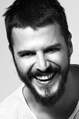 Mehmet Günsür portrait