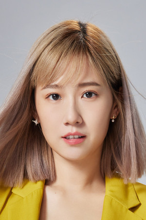 Beatrice Fang portrait