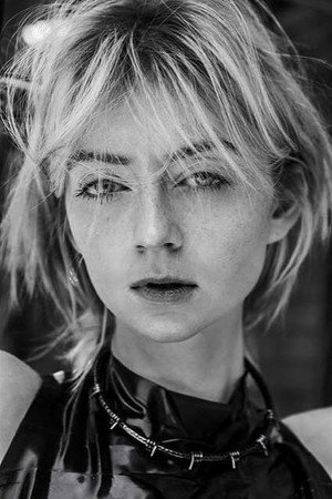Nina Burns portrait