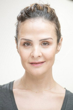 Lenika Arfani portrait
