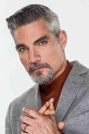 Víctor González portrait