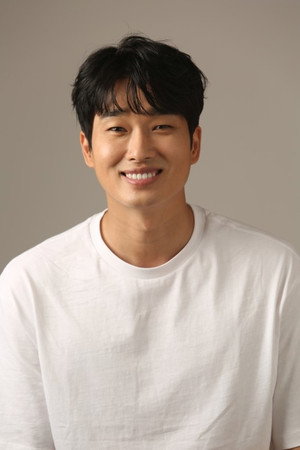 Jeong Ji-cheol portrait
