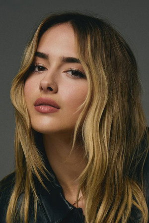 Julia Butters portrait