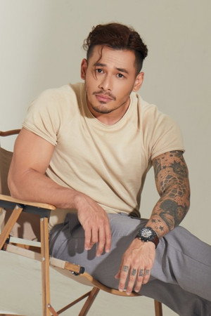 Tùng Mint portrait