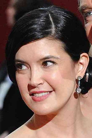 Phoebe Cates portrait