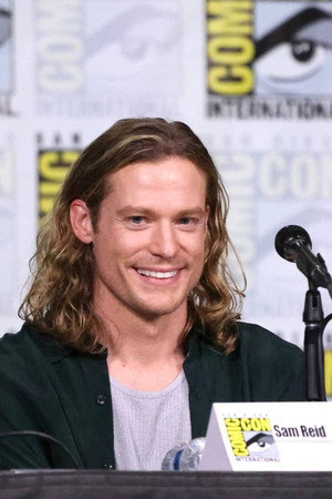 Sam Reid portrait