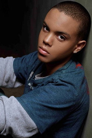 Evan Ross portrait