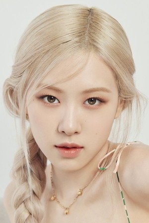 ROSÉ portrait