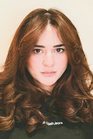 Yumna Zaidi portrait