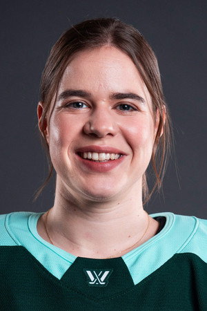 Alina Müller portrait